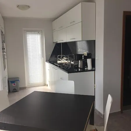 Апартаменти Black Sea 3 *